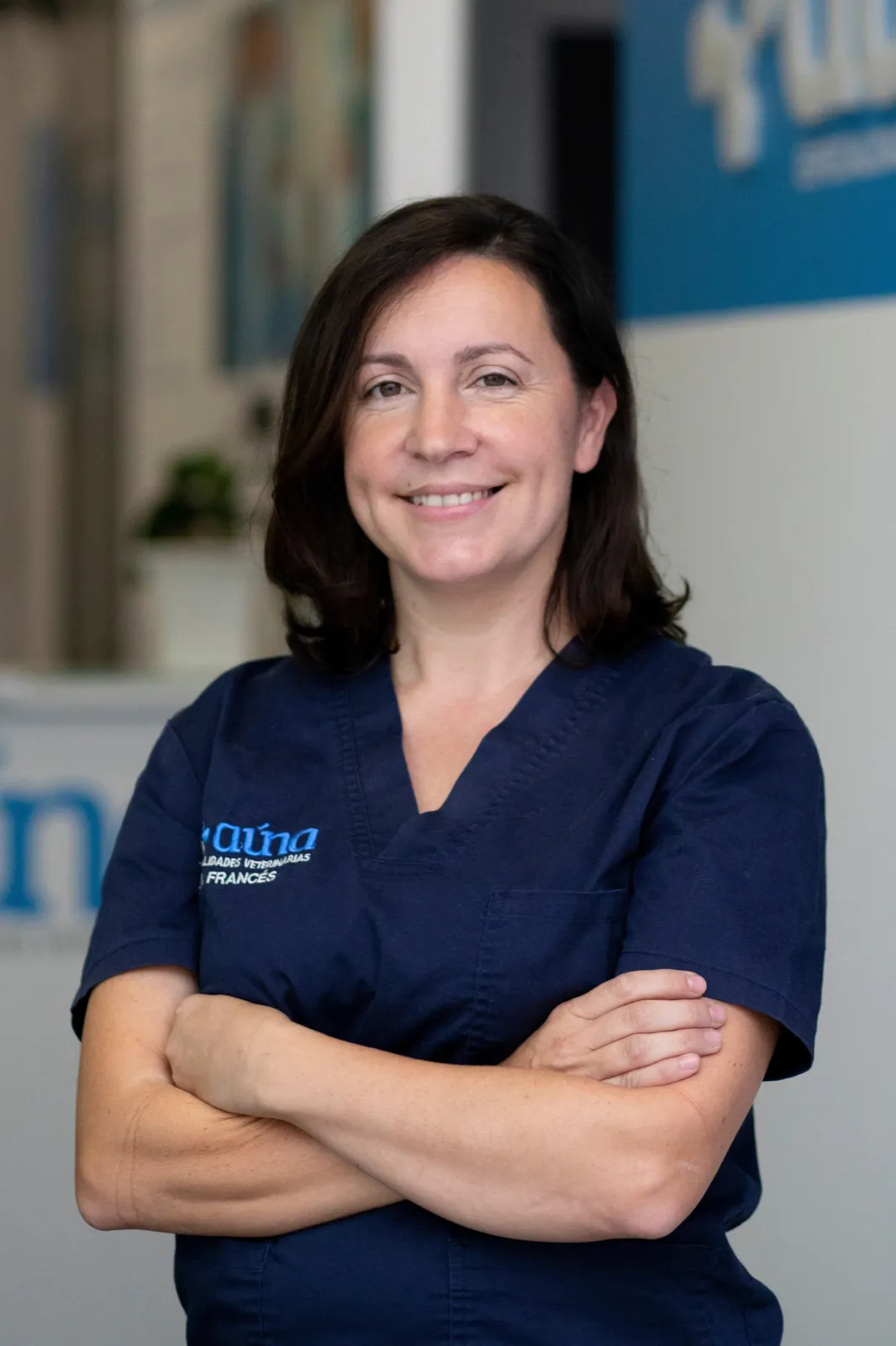 Raquel Francés, Veterinaria
