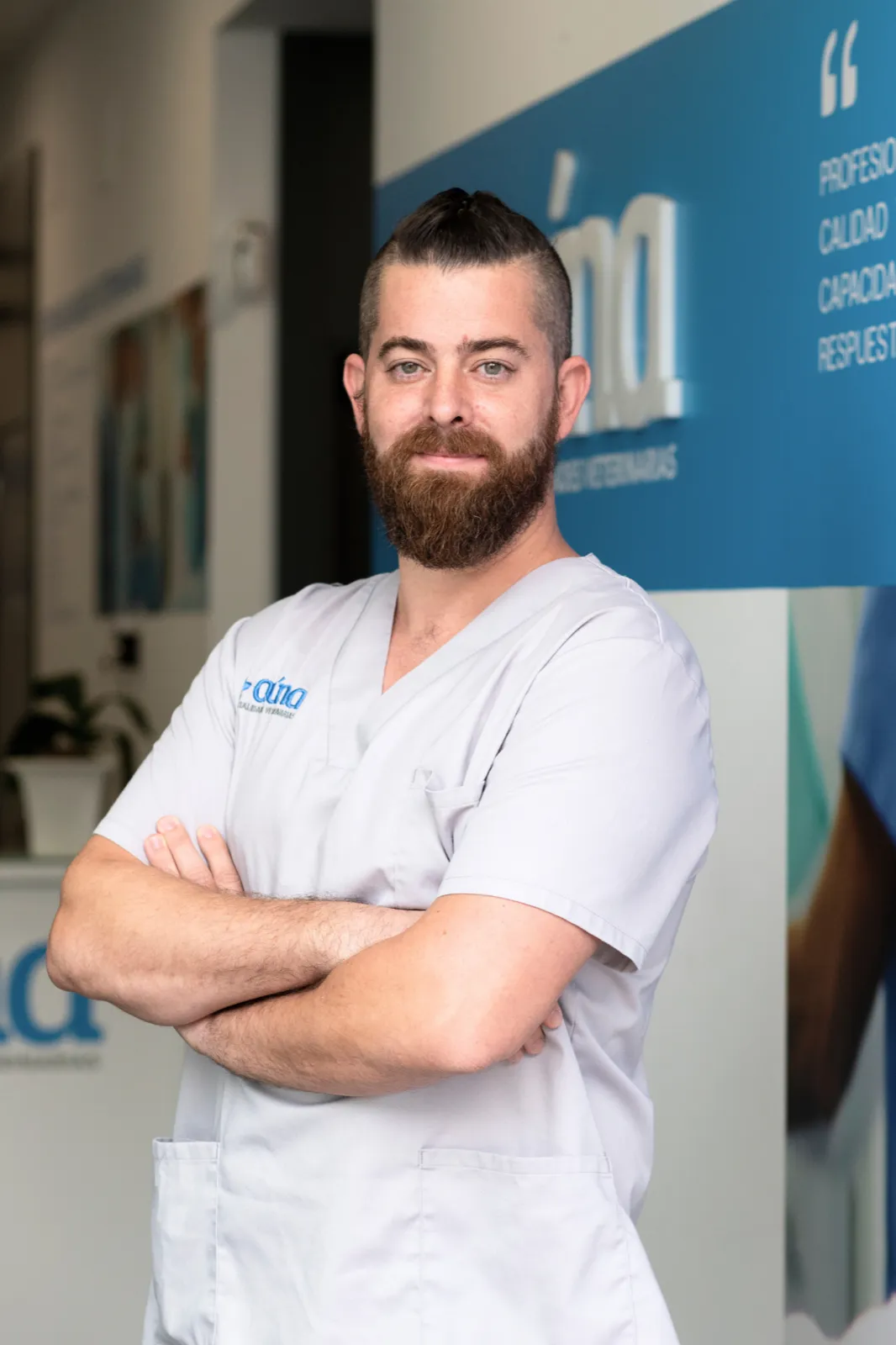 Rubén Rincón, Auxiliar técnico veterinario